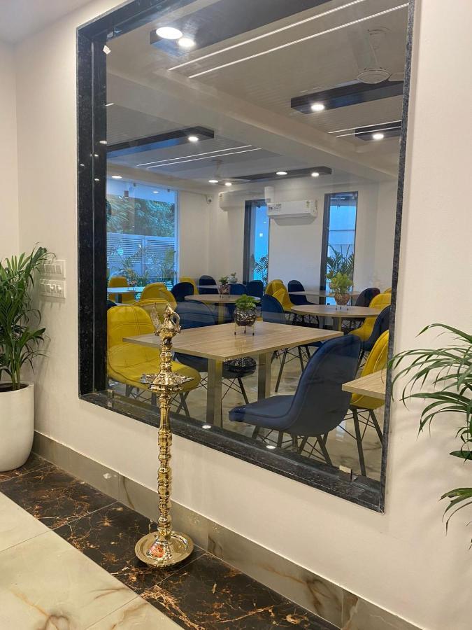 Posh Residency Huda City Center Gurgaon Exteriör bild
