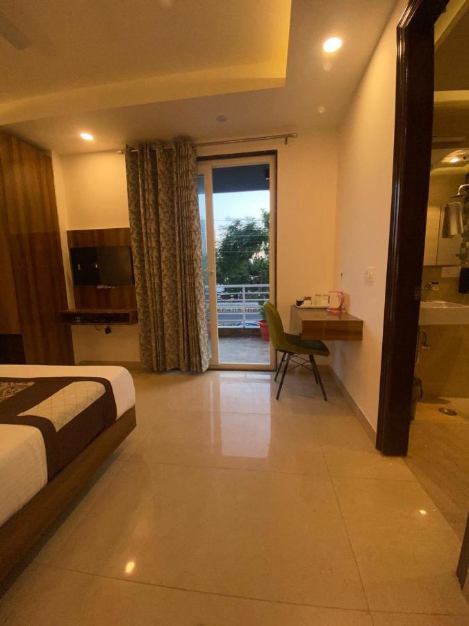 Posh Residency Huda City Center Gurgaon Exteriör bild