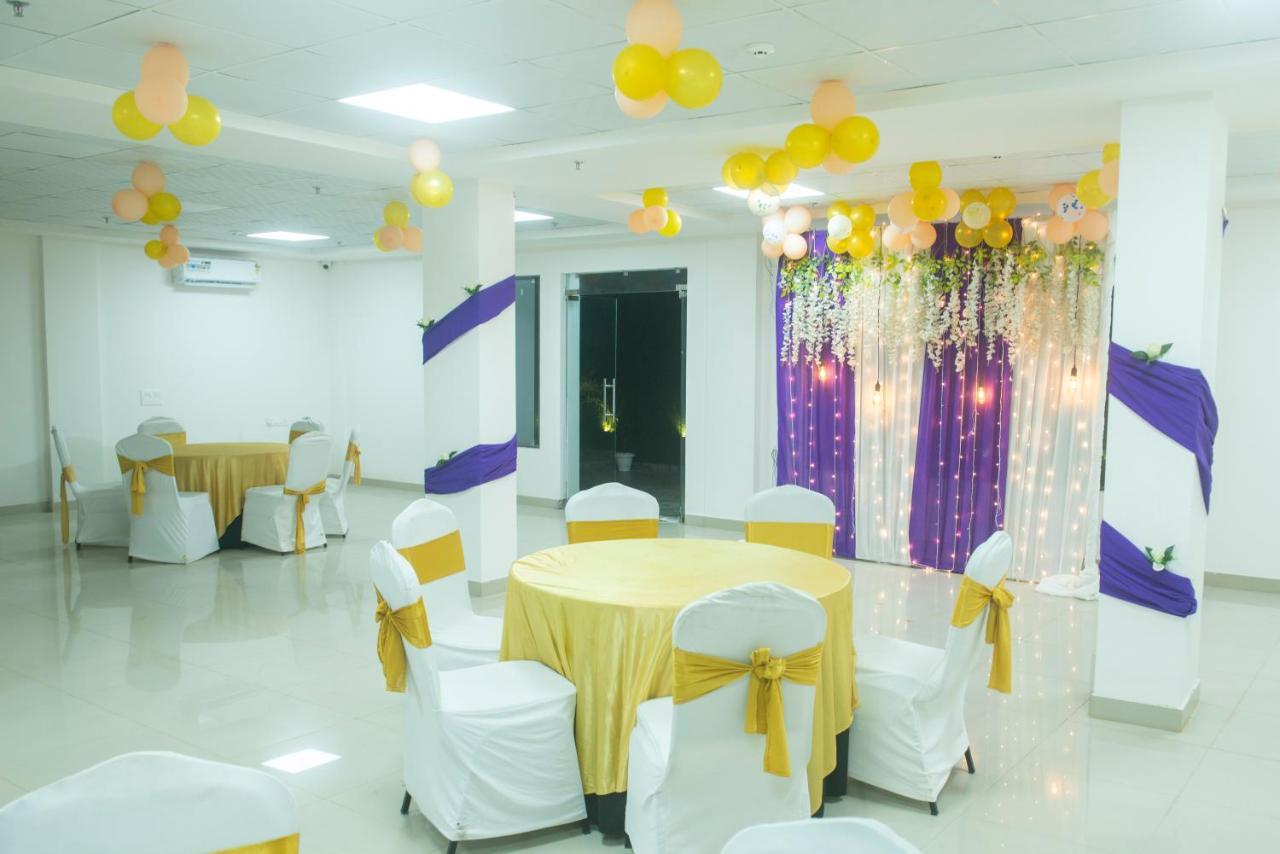 Posh Residency Huda City Center Gurgaon Exteriör bild