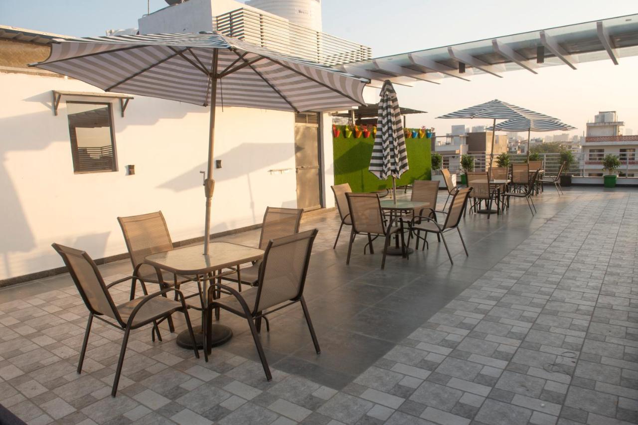 Posh Residency Huda City Center Gurgaon Exteriör bild