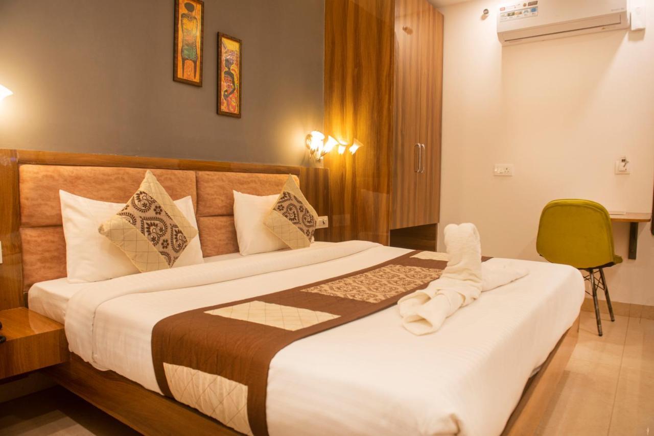 Posh Residency Huda City Center Gurgaon Exteriör bild