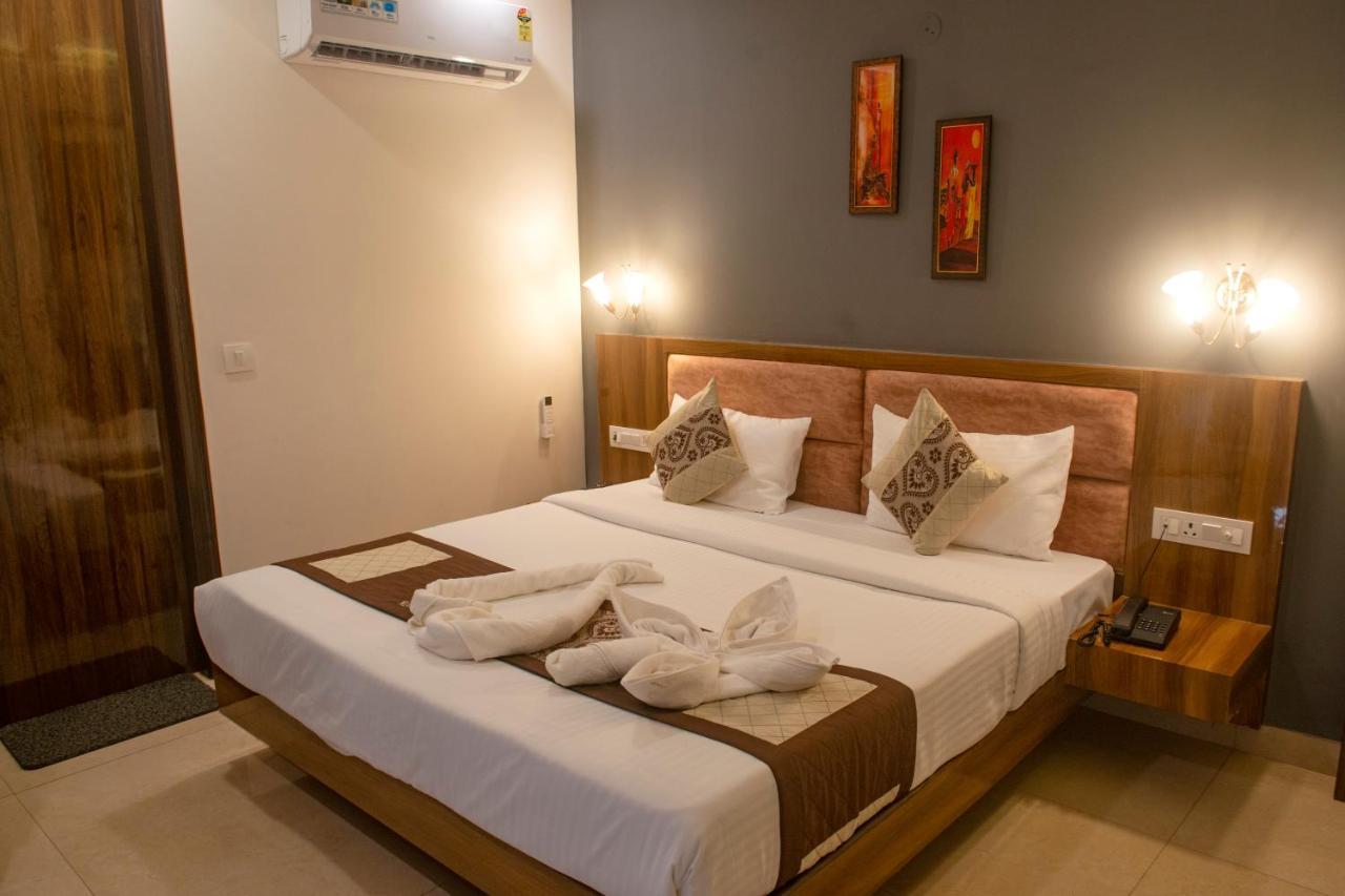 Posh Residency Huda City Center Gurgaon Exteriör bild