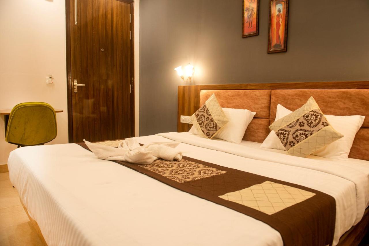 Posh Residency Huda City Center Gurgaon Exteriör bild